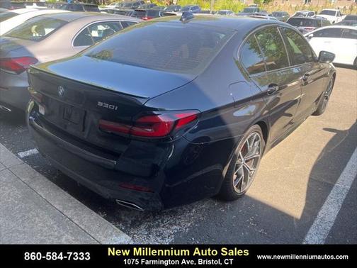 2022 BMW 530 i