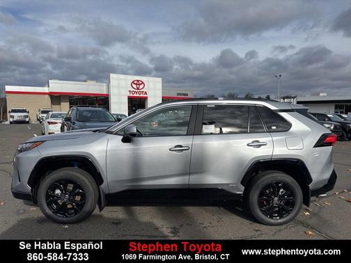 2025 Toyota RAV4 Hybrid SE