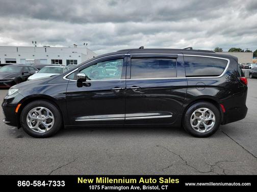 2022 Chrysler Pacifica Limited