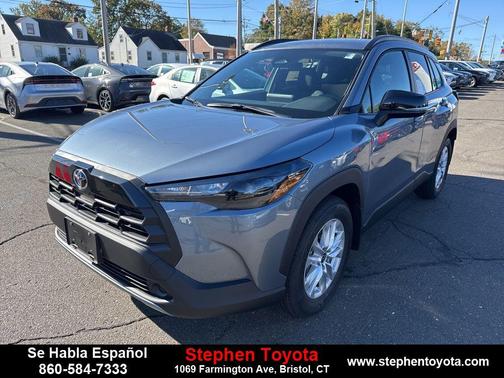 2026 Toyota Corolla Cross LE