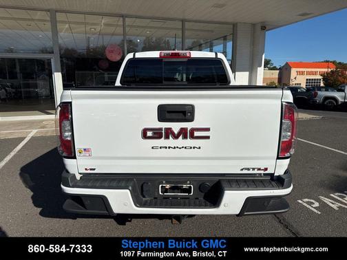 2022 GMC Canyon AT4