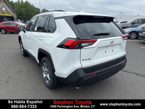2025 Toyota RAV4 XLE