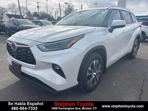 2024 Toyota Highlander XLE