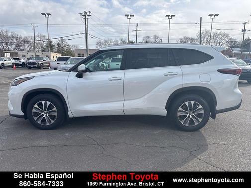 2024 Toyota Highlander XLE