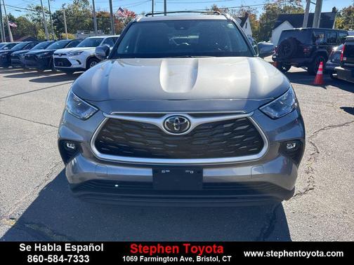 2025 Toyota Highlander Hybrid XLE