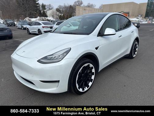 2021 Tesla Model Y Long Range Dual Motor All-Wheel Drive