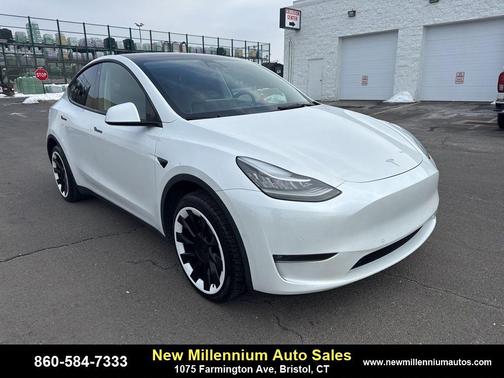 2021 Tesla Model Y Long Range Dual Motor All-Wheel Drive