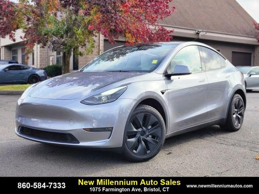 2025 Tesla Model Y Long Range Dual Motor All-Wheel Drive
