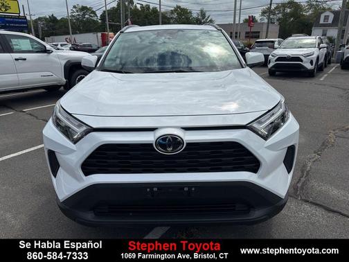 2025 Toyota RAV4 Hybrid XLE