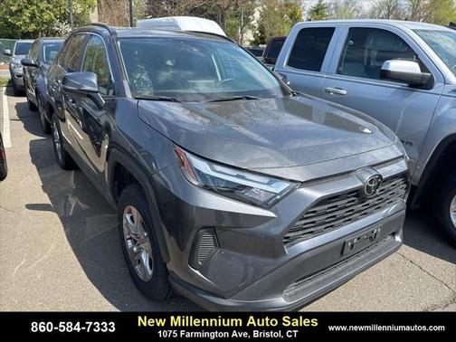 2022 Toyota RAV4 XLE
