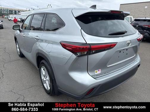 2023 Toyota Highlander LE