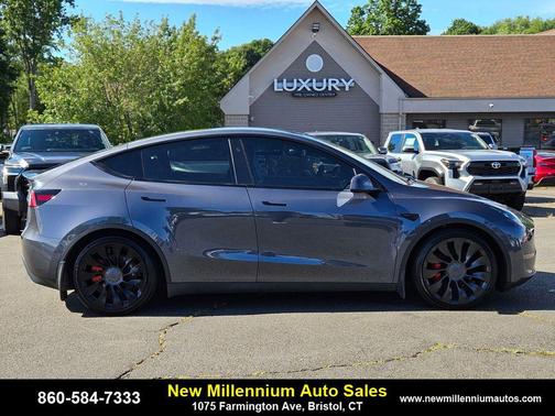 2023 Tesla Model Y Performance Dual Motor All-Wheel Drive