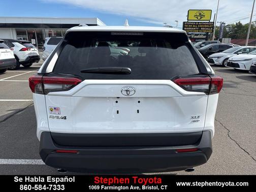 2025 Toyota RAV4 XLE