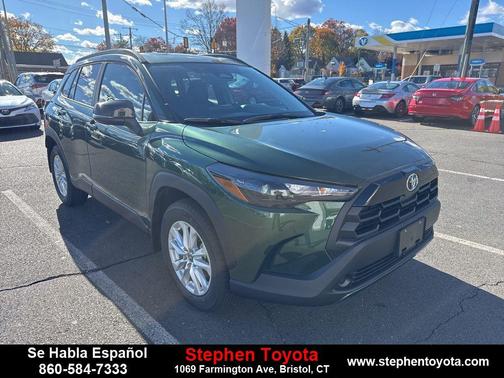 2026 Toyota Corolla Cross LE