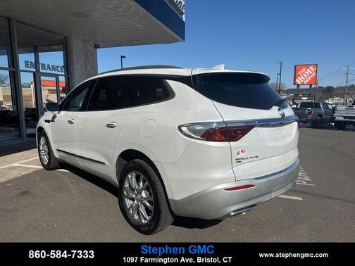 2023 Buick Enclave Essence AWD