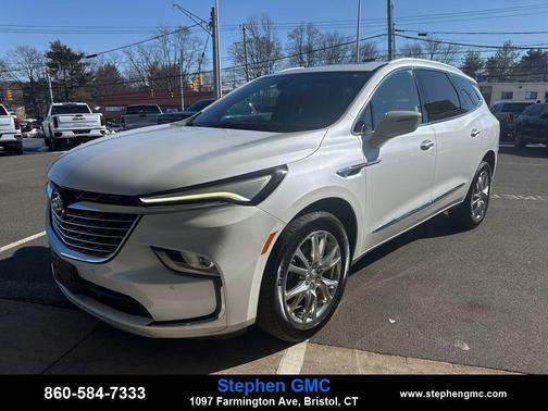 2023 Buick Enclave Essence AWD