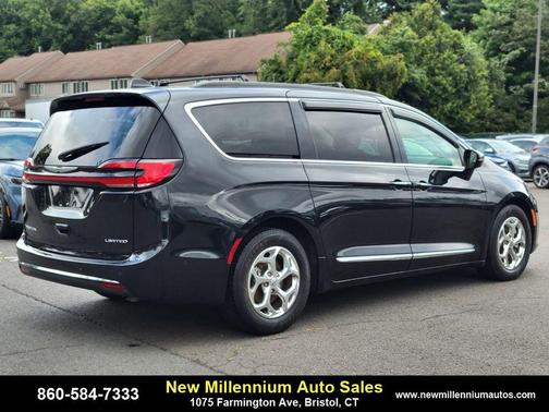 2022 Chrysler Pacifica Limited