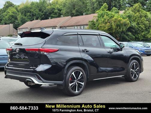 2021 Toyota Highlander XSE