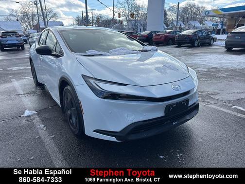 2025 Toyota Prius LE