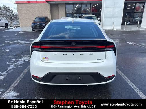 2025 Toyota Prius LE