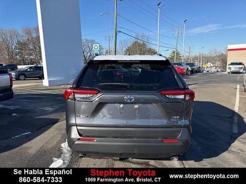 2025 Toyota RAV4 Hybrid XLE