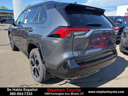 2025 Toyota RAV4 Hybrid SE