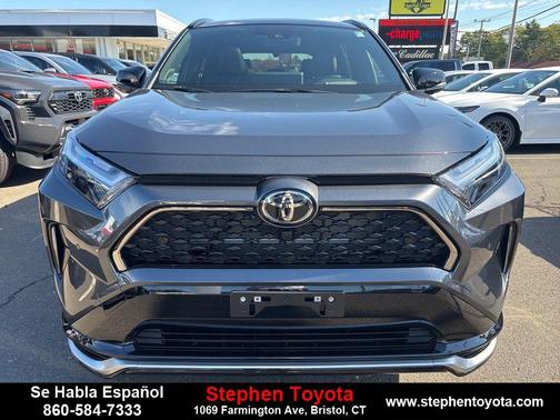 2025 Toyota RAV4 Hybrid SE