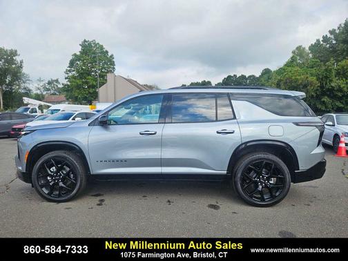 2025 Chevrolet Traverse RS
