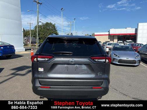 2025 Toyota RAV4 XLE