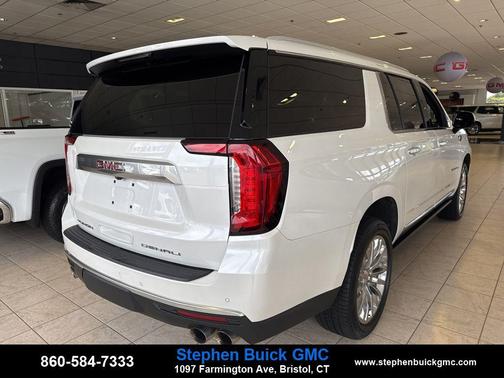2022 GMC Yukon XL Denali