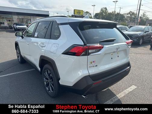 2025 Toyota RAV4 Hybrid XLE Premium