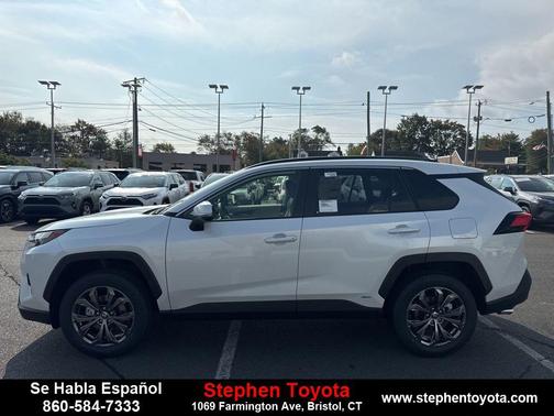 2025 Toyota RAV4 Hybrid XLE Premium
