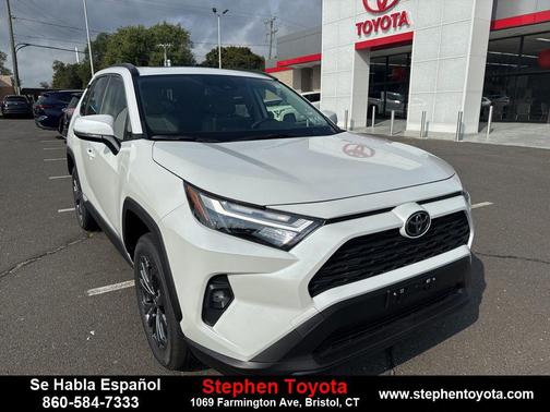 2025 Toyota RAV4 Hybrid XLE Premium