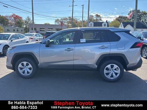 2025 Toyota RAV4 LE