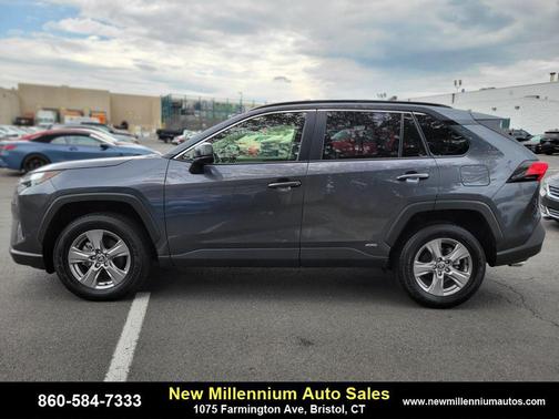 2025 Toyota RAV4 Hybrid LE