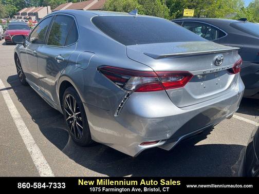 2021 Toyota Camry SE