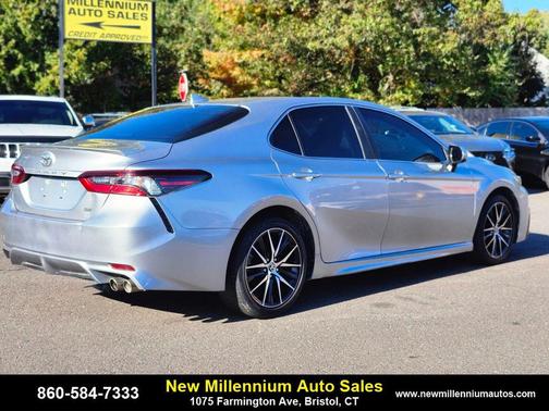 2021 Toyota Camry SE