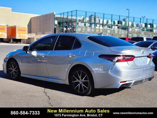 2021 Toyota Camry SE