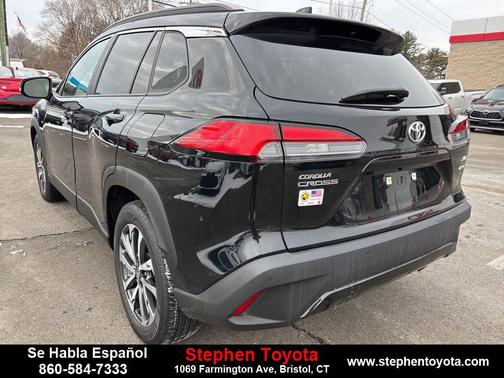 2023 Toyota Corolla Cross XLE