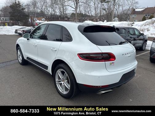 2018 Porsche Macan Base