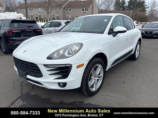 2018 Porsche Macan Base