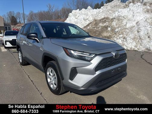 2024 Toyota RAV4 LE