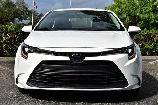 Ice Cap 2025 Toyota Corolla LE