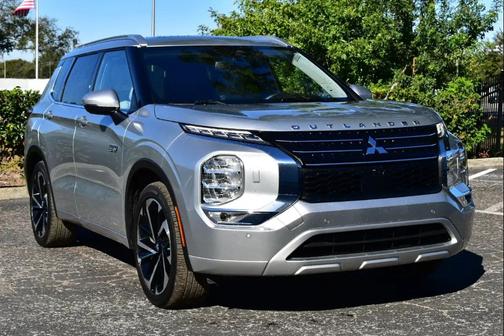 2024 Mitsubishi Outlander PHEV SEL
