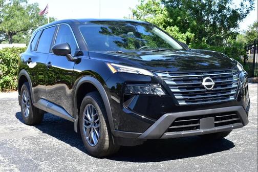 Super Black 2024 Nissan Rogue S