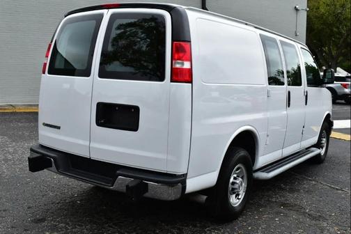 2024 Chevrolet Express 2500 RWD 2500 Regular Wheelbase WT