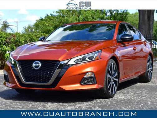 2022 Nissan Altima SR FWD