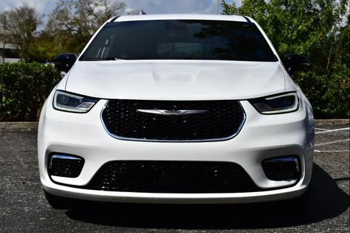 Bright White Clearcoat 2025 Chrysler Pacifica Hybrid Select