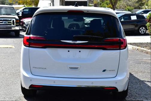 Bright White Clearcoat 2025 Chrysler Pacifica Hybrid Select