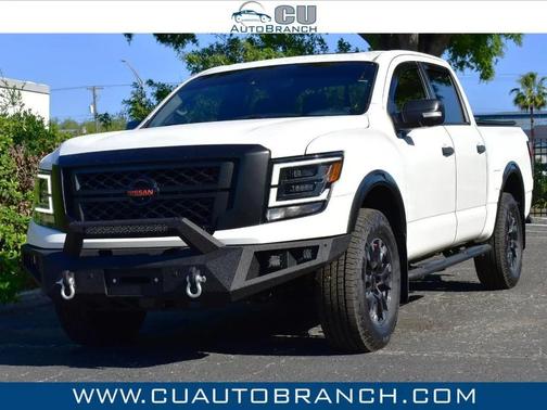 Glacier White 2022 Nissan Titan PRO-4X